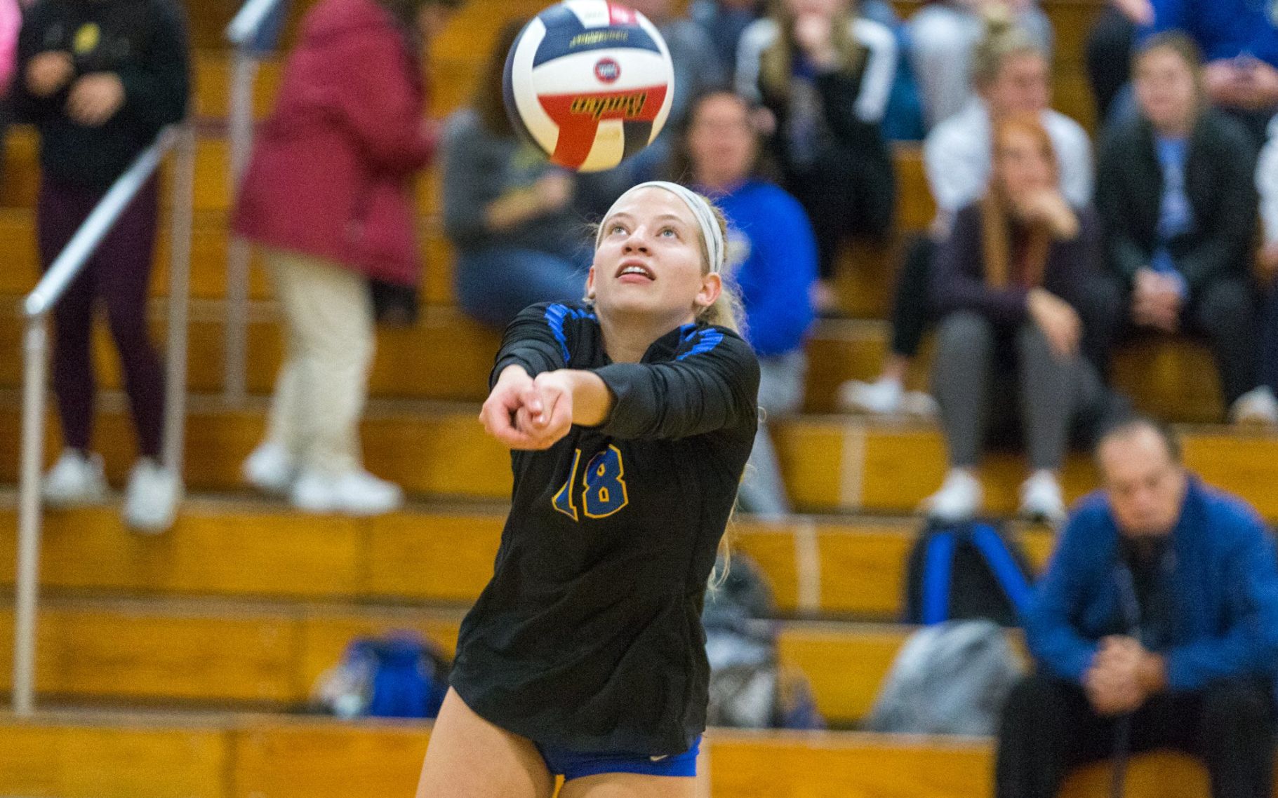 Class 4 District 7 girls volleyball championship